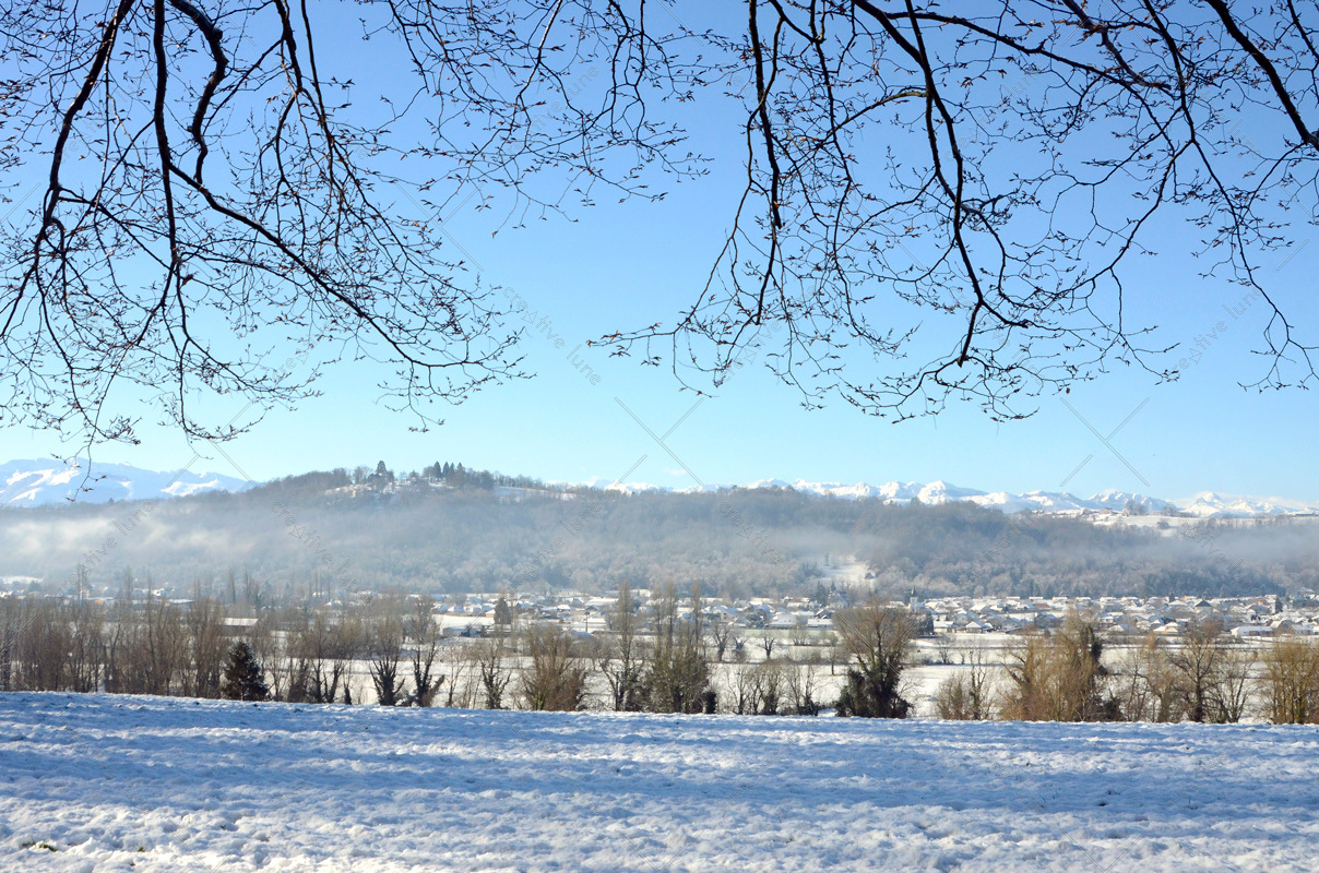 Vallon enneigé - photo Béarn libre de droits • Creative Lune