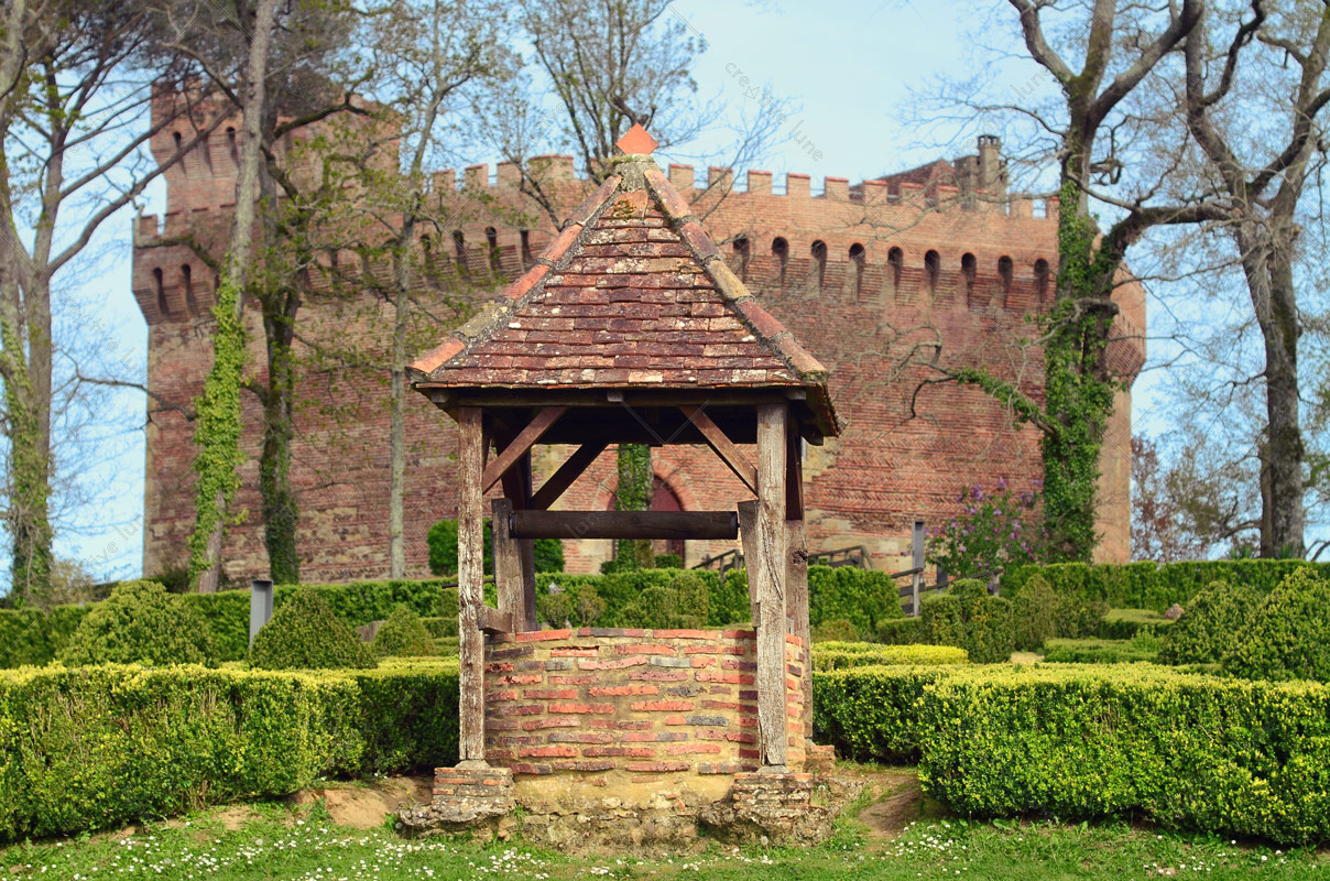 Château béarnais du XIVe siècle - photo de Morlanne à télécharger